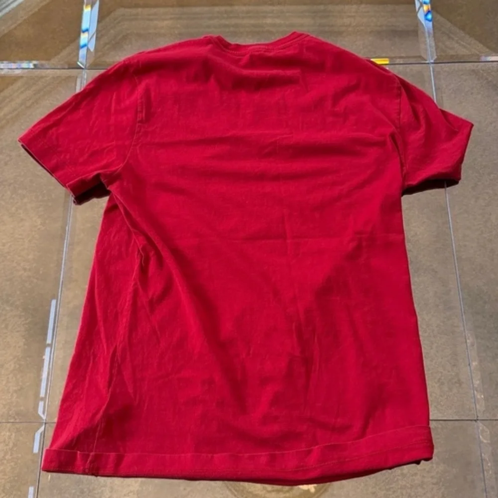 Versace Graphic Print Crew Neck Red / White T-Shirt Size Medium (EUC) - Picture 5 of 7